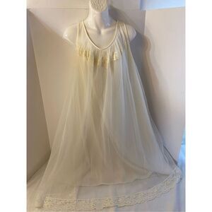 Shadowline wedding night gown matching robe nylon USA peignoir
